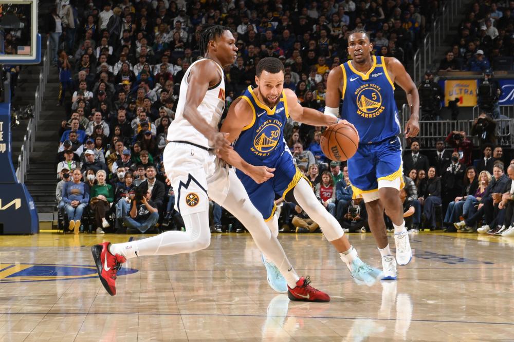 尽管他带领 尽管他带领