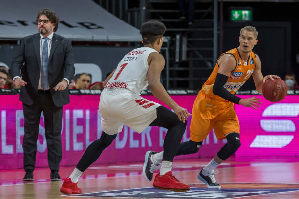 邀请赛具有 邀请赛具有